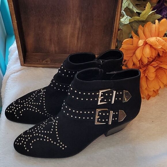 INC SHORT BOOTS SIZE NWOT STUDDED GEORGEOUS - Picture 1 of 8